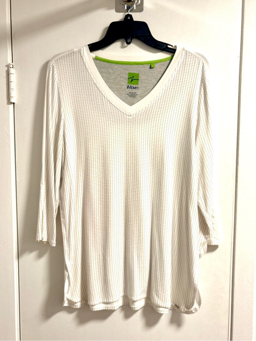 Women's White Long Sleeve V-Neck Performance Tee
